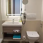 호텔 Genohotel 3*