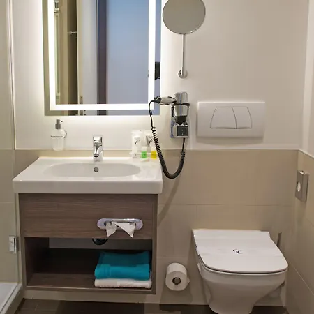 Отель Genohotel 3*